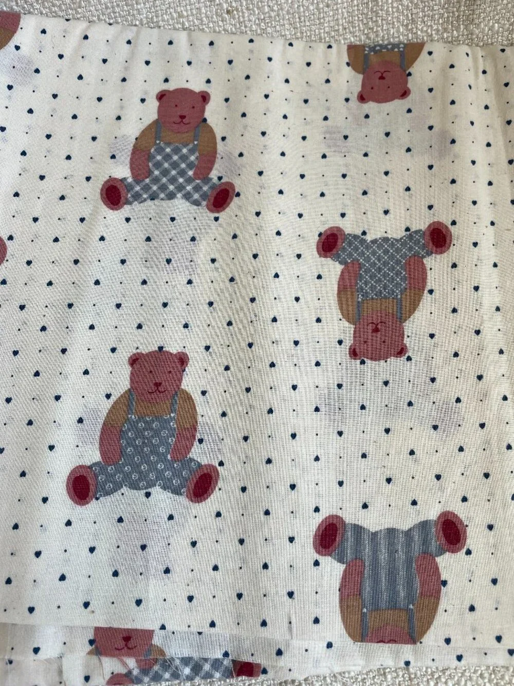 2y x 44” Vintage Cotton Teddy Bear Hearts Nursery Pattern Fabric Sewing Crafting